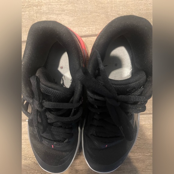 Kids 4Y Puma LaMelo basketball sneakers - Picture 5 of 5